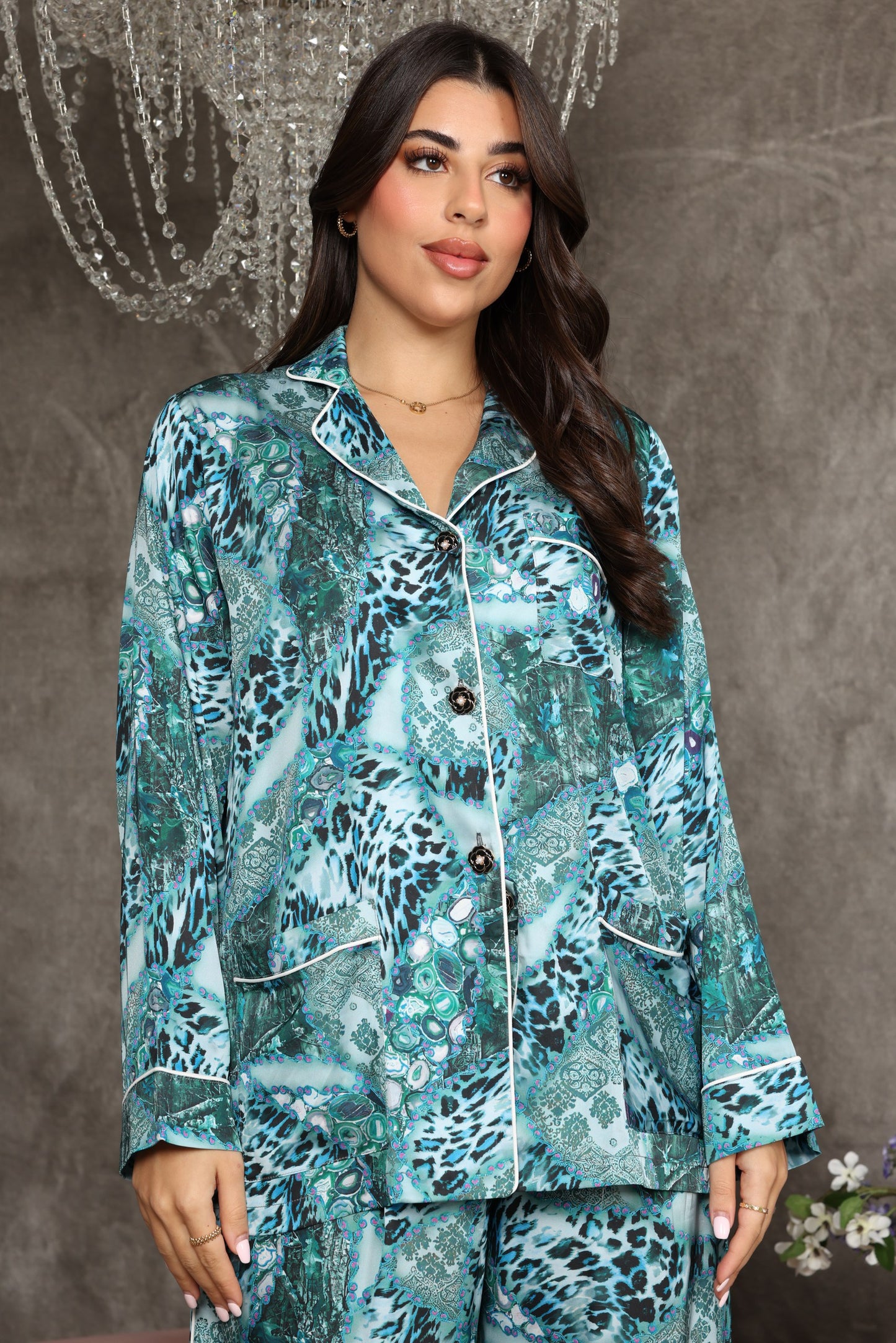Bold. Breezy. Effortlessly Chic.